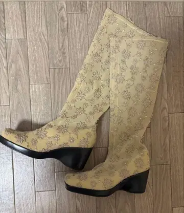 꽃무늬 자수 레이스 롱 부츠 베이지