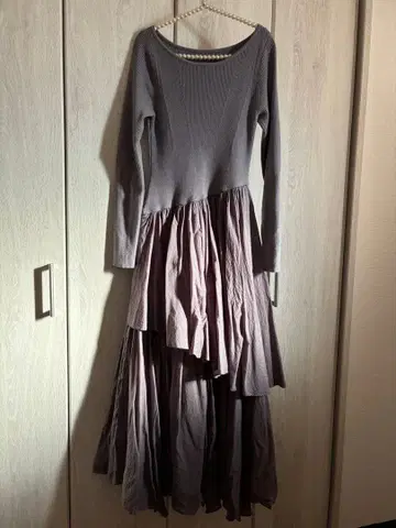 anuans 보트넥 불규칙 밑단 도킹 니트 원피스