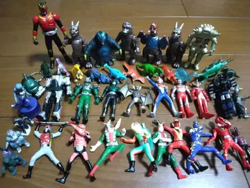 가면라이더, 울트라맨, 전대, 고질라, 괴수 등 특촬물 피규어 세트