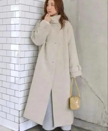 Ungrid 스탠드 카라 루즈 코트