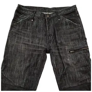 가죽 니 패치 스트레이트 데님 블랙 일본제