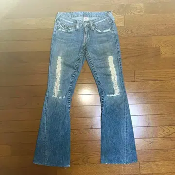 TRUE RELIGION 부츠컷 데님 26