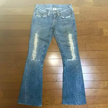 트루릴리전 데미지 가공 플레어 데님 26