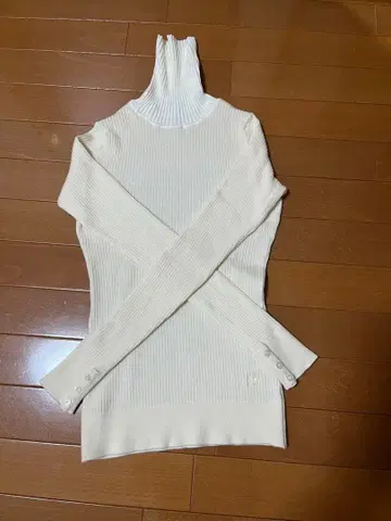 [맥레거] M 터틀넥 스웨터 옷깃 면 소재 울