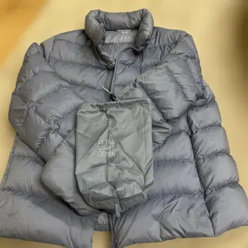 새상품급 UNIQLO 울트라 라이트 다운