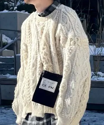 SHINYA KOZUKA 아레코 니트