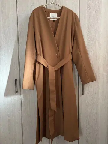 롱 코트 러그나무문 LAGUNAMOON