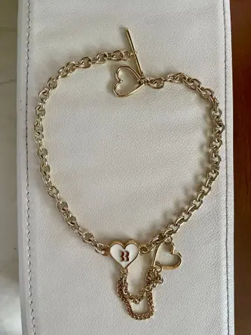 Basics 하트 모티브 골드 체인 목걸이 (1회 사용)