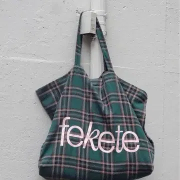 FEKETE 로고 체크 빅 토트백