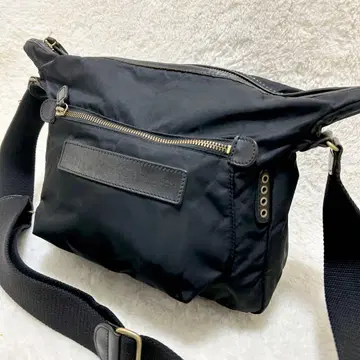 [새상품급] 페리제 05-4 숄더백 블랙 나일론 가죽