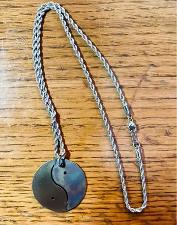 테슬라 전자파 차단 음양 디자인 목걸이