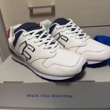 [ 새상품 미사용 ] Sangacio 뉴즈 트리콜로르 스니커즈 화이트