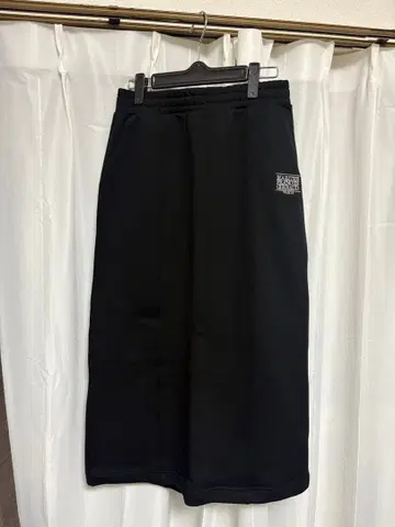 MARITHE FRANCOIS GIRBAUD 블랙 롱 스커트