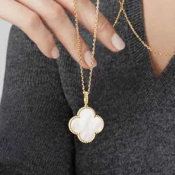 하이그레이드 화이트쉘 x 골드 클로버 목걸이 (Large)