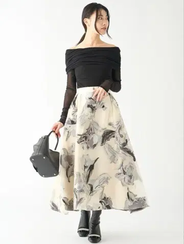 CELFORD 페인트 플라워 자카드 스커트 36