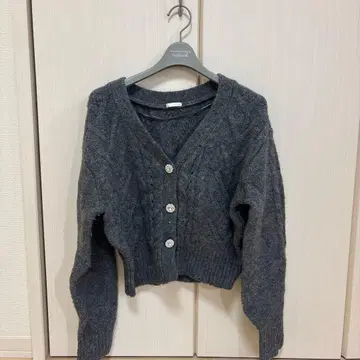 그레이 케이블 짜임 긴팔 가디건