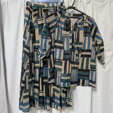 AZULbyMOUSSY 셋업 블라우스 플리츠 스커트