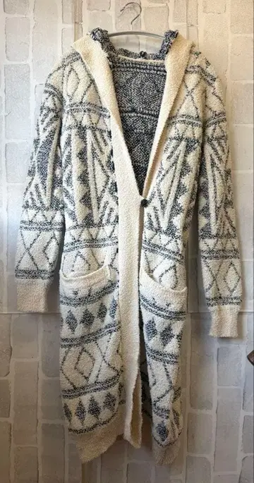 네이티브 무늬 니트 가디건 샘플