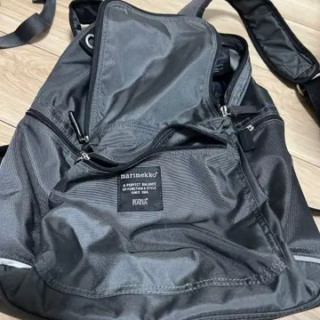 마리메꼬 블랙 백팩