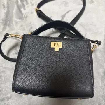 즉시 완판 &.NOSTALGIA 노스탤지어 블랙 가죽 숄더백