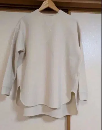 윔 가젯 V 가제트 풀오버 FREE 정가 16500 베이지