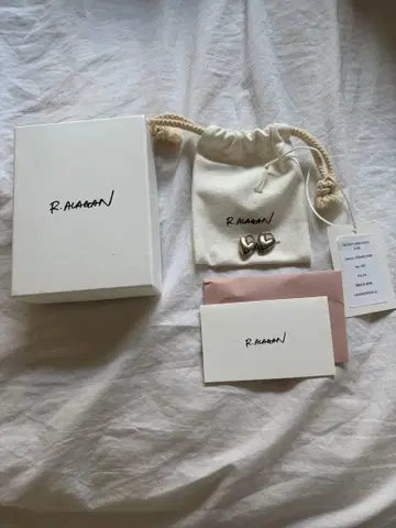 r.alagan 라라간 하트 귀걸이