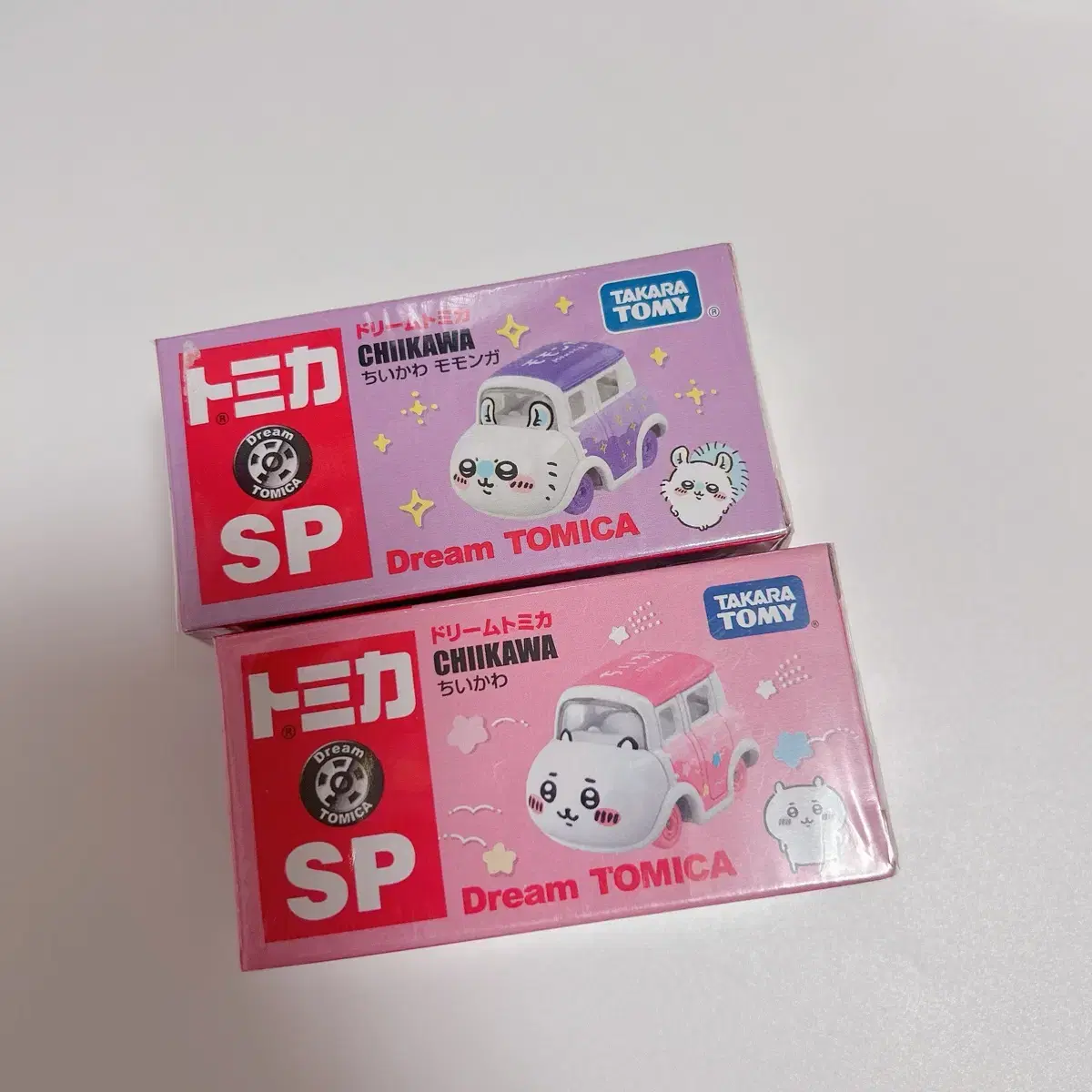 Chiikawa Case + Sticker Seal (12 types of stickers)  #치이카와,#스티커,#농담곰,#하치와레마스코트,#먼작귀 on Bunjang Global Site., image size:1200x1200