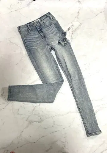 GYDA 하이웨스트 사이드 데미지 벨트 디자인 스키니 데님 XS