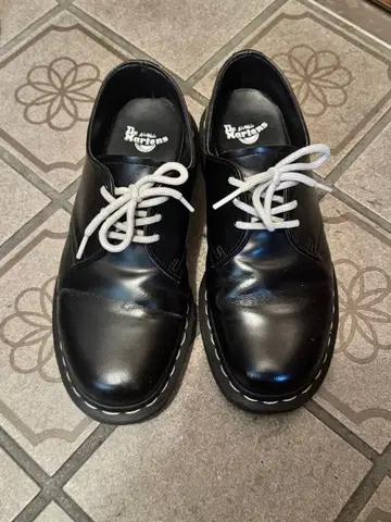 닥터 마틴 블랙 레이스업 슈즈