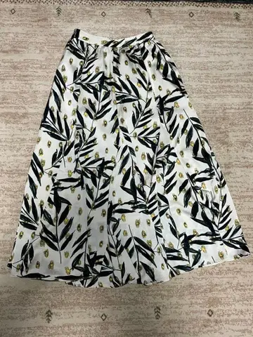 relume 플레어 스커트 사이즈 F 잎 패턴