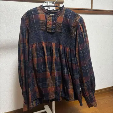 BEAMS maturely 체크 블라우스