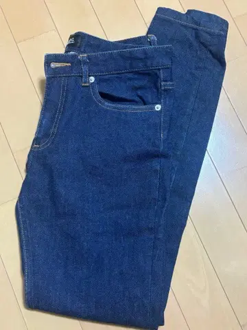 A.P.C. 아페쎄 스트레이트 데님