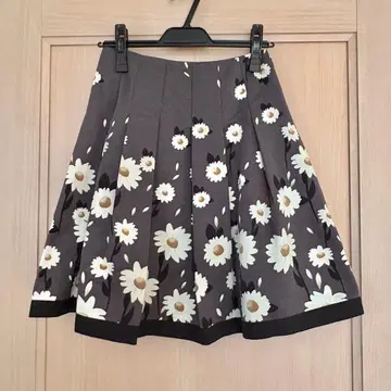 M'S GRACY 마가렛 패턴 플레어 스커트 그레이