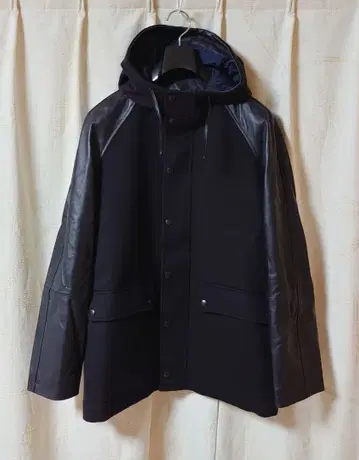 엠메티 ANDY 네이비 48 새상품급 가죽 절개 EMMETI