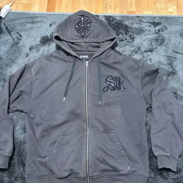 SupplieR 다크 그레이 XL 후드티