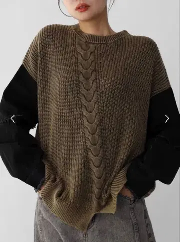 데님 슬리브 도킹 디자인 니트 (브라운 야마다야 RADIATE