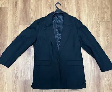 HARE 블랙 테일러드 자켓