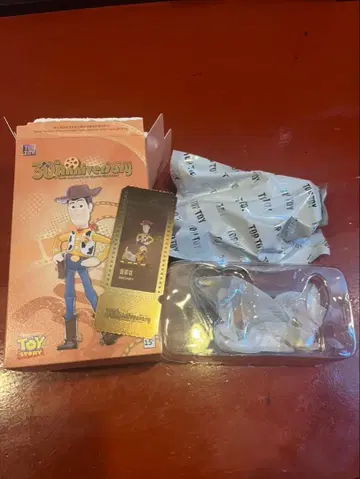 TOPTOY 30주년 기념일 토이스토리 시크릿 우디