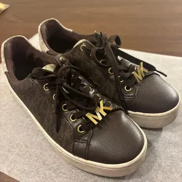 Michael Kors 브라운 스니커즈