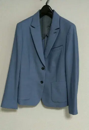 뉴요커 라이트 블루 테일러드 자켓