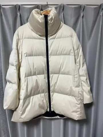 유니클로 +J 다운(여성용)