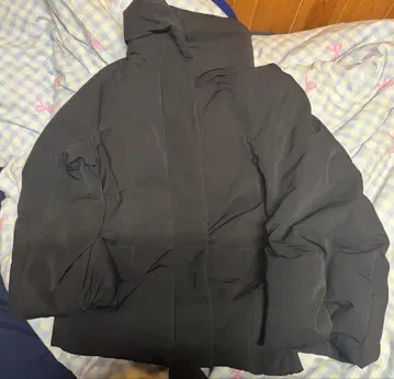 유니클로 L 하이브리드 다운 자켓 블랙