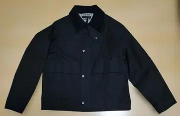 유니클로 유틸리티 숏 블루종 S 사이즈 블랙