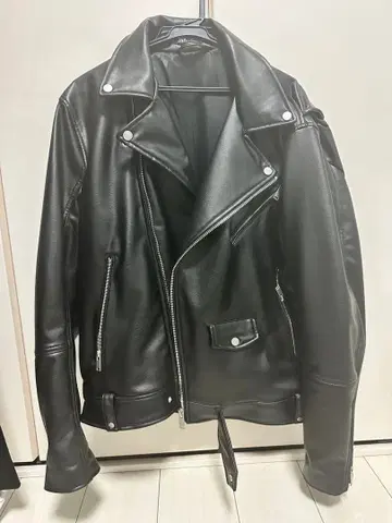 ZARA 더블 라이더 자켓 L 사이즈
