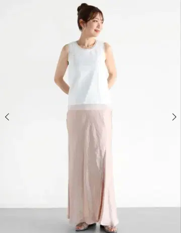 vin 스터드 장식 탱크탑 슬리브리스 화이트