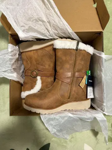 SKECHERS 브라운 어그 부츠 미사용품