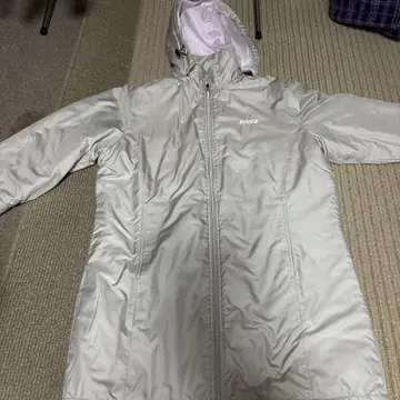 Prince 후드 부착 실버 다운 자켓