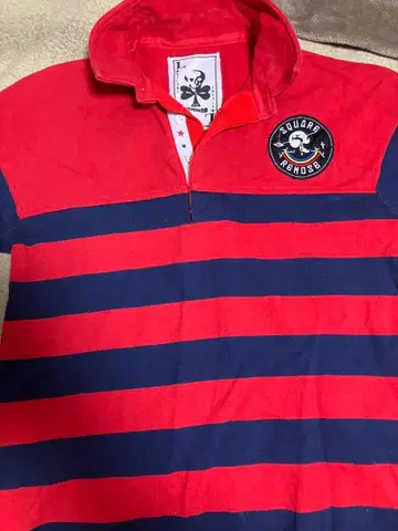 빨간색과 네이비 스트라이프 긴팔 피케 셔츠 L 사이즈