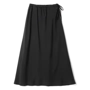 새상품 suadeo 바이어스 드레이프 스커트 블랙 40