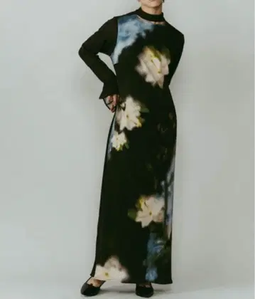 Knuth Marf blurry flower one piece